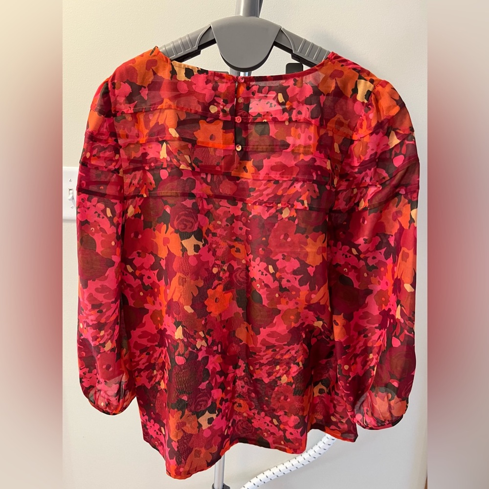 LOFT Women’s Floral Blouse - Picture 2 of 3
